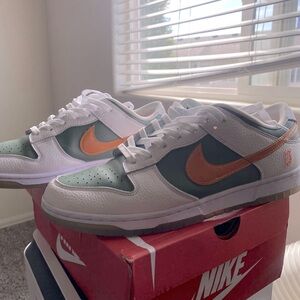 NIKE DUNK LOW NY VS NY